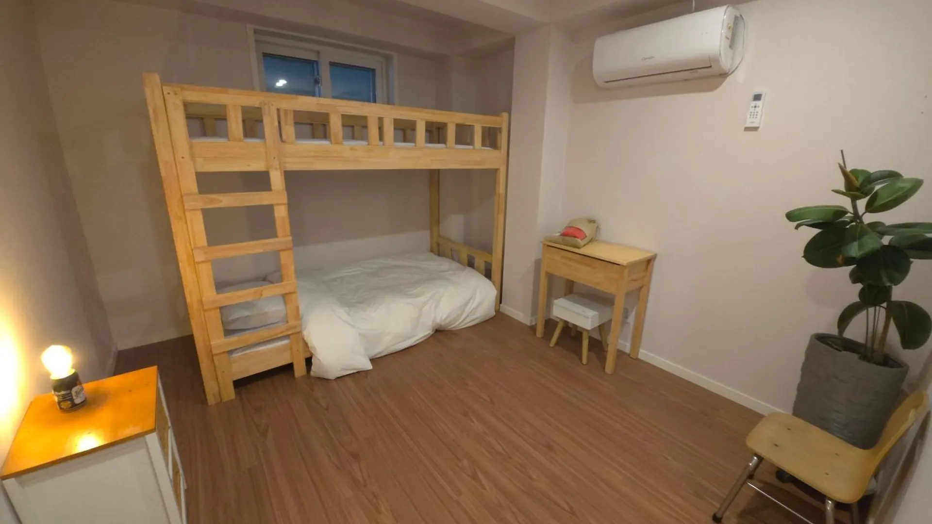 Dewey House Yeonnam Hotel Seoul Guest house